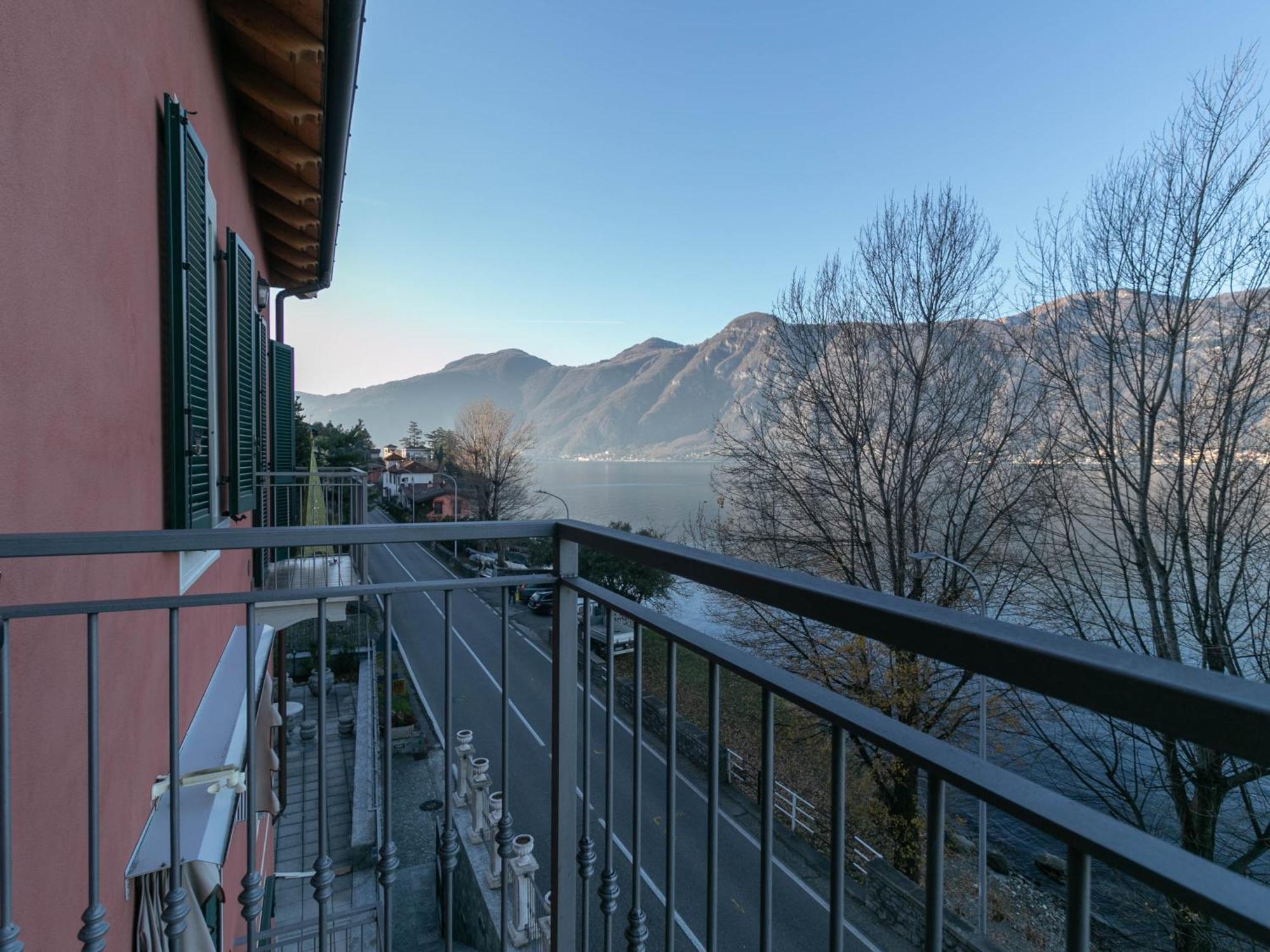 Villa Olcio - Al Lago 曼代洛-德尔拉里奥 外观 照片
