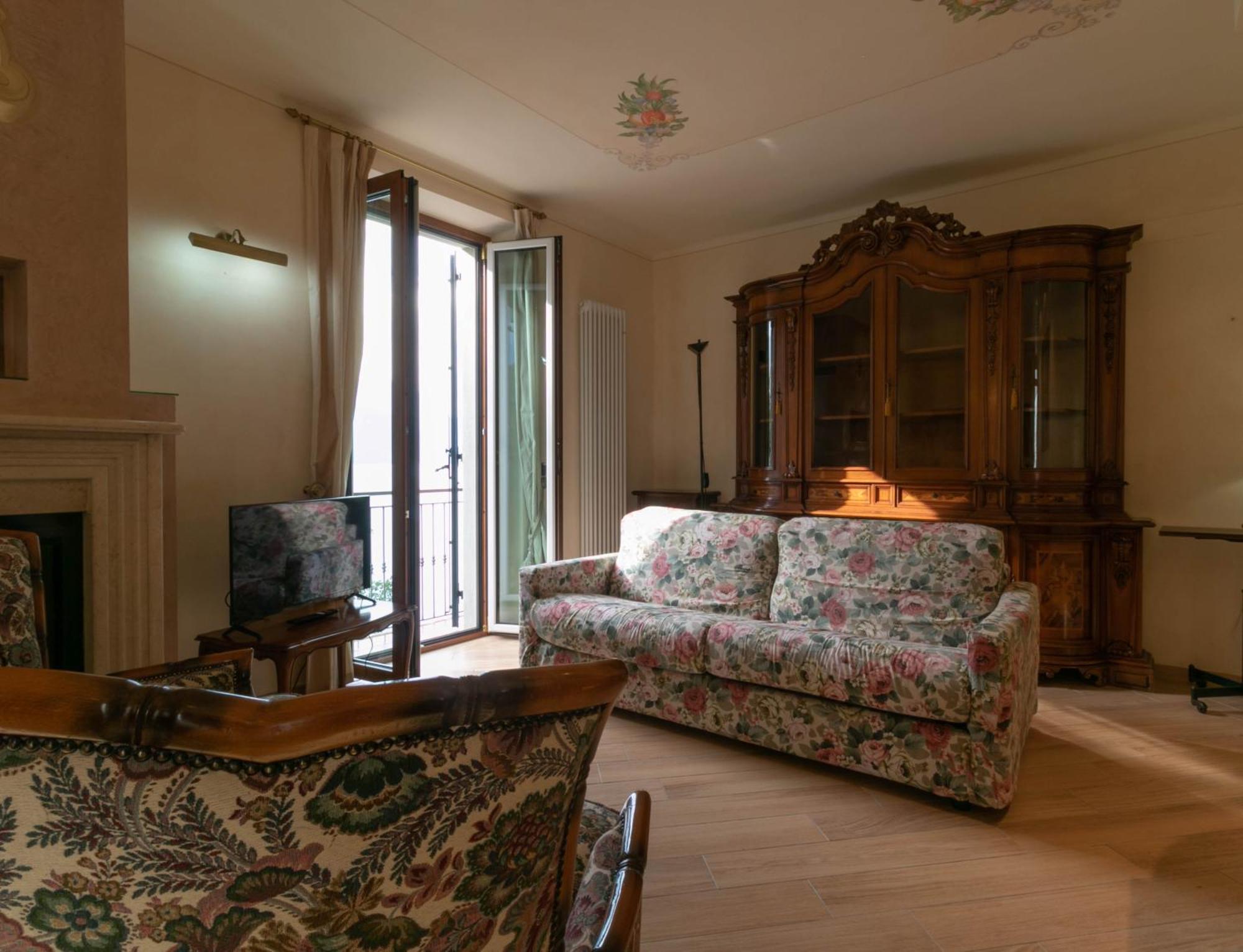 Villa Olcio - Al Lago 曼代洛-德尔拉里奥 外观 照片