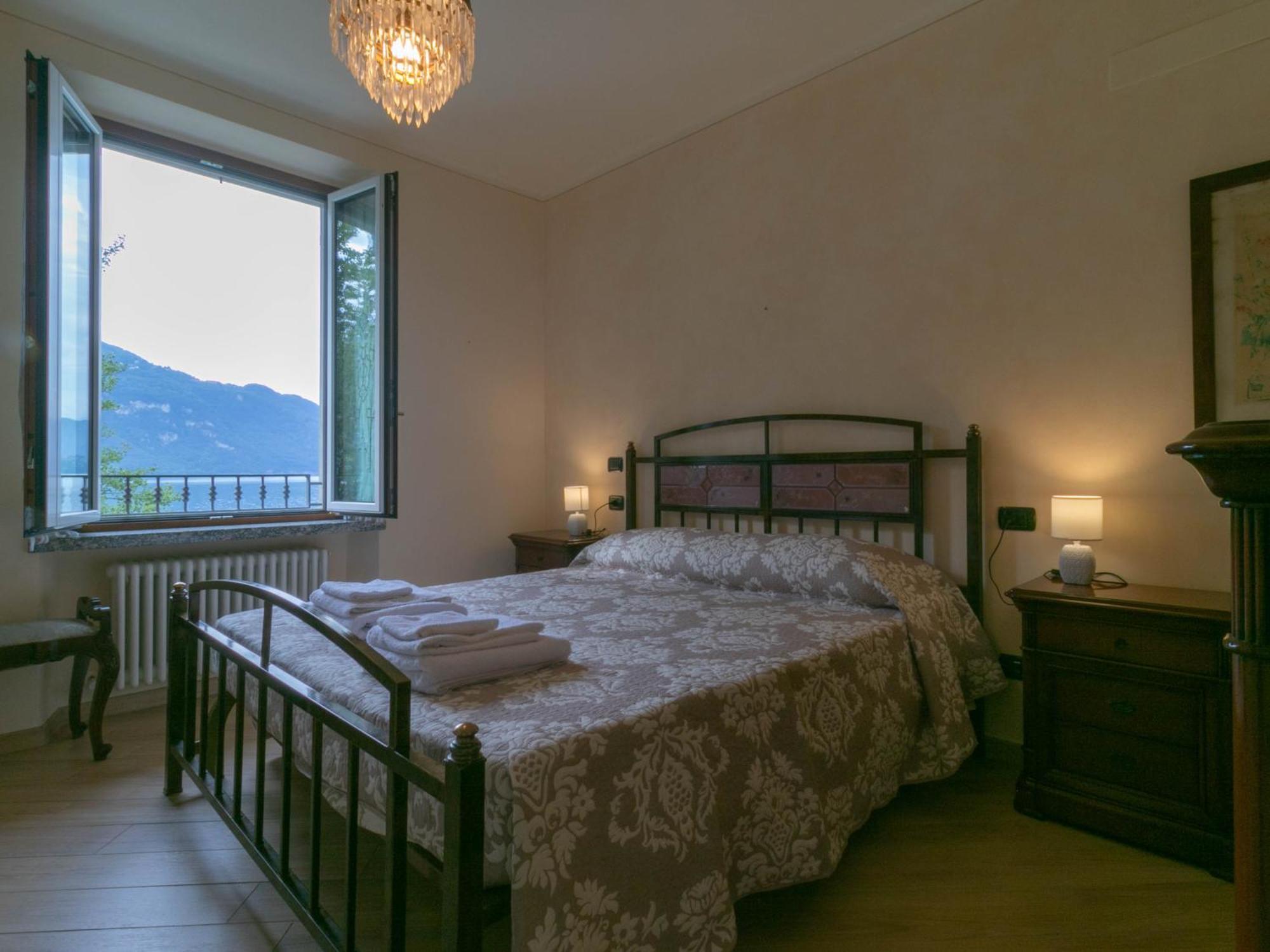 Villa Olcio - Al Lago 曼代洛-德尔拉里奥 外观 照片
